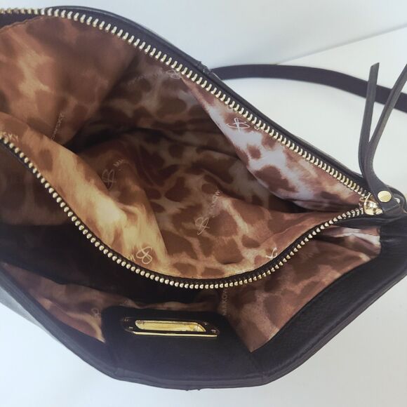 B. Makowsky Black Leather Crossbody Bag Gold Tone Hardware - Picture 10 of 10